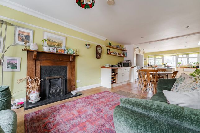 28 Blofield Road, Norwich photo 2