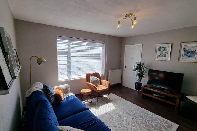 9 Fairways Avenue, Newcastle upon Tyne photo 3