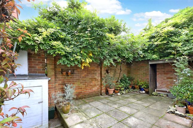 Terraced house for sale in High Street, Amersham