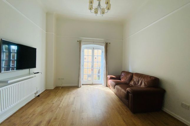 Abbey Brewery Court, Swan Street, West Malling photo 4