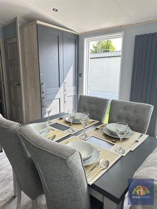 2025 Love Whinfell, 168 Gravel Lane Banks, Southport photo 3