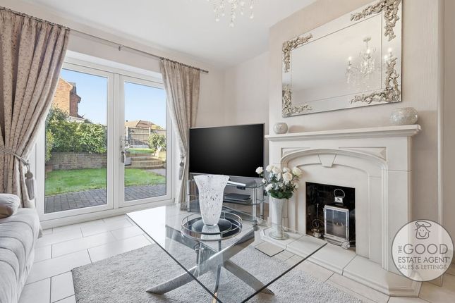 119, Valley Hill, Loughton photo 2