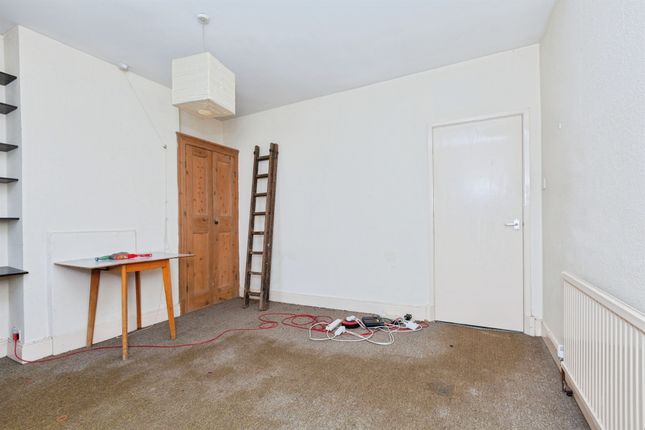 23, Central Road, Leicester photo 4