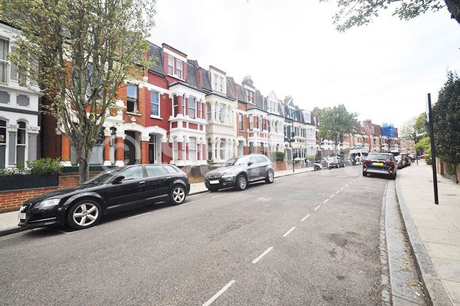 Thumbnail Flat to rent in Carysfort Road, London