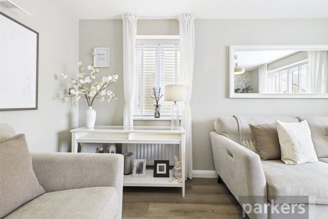 14, Rapide Crescent, Oxfordshire photo 3