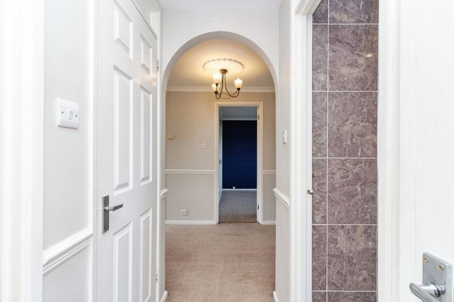 21, Morris Drive, Staffordshire photo 3