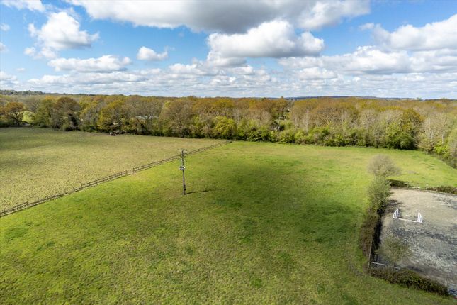 Pound Farm Lane, Aldershot photo 4