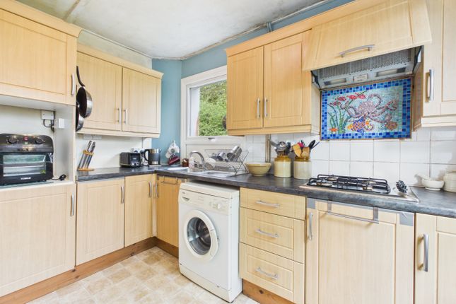 1 Trevince Villas, Newlyn, Penzance photo 3