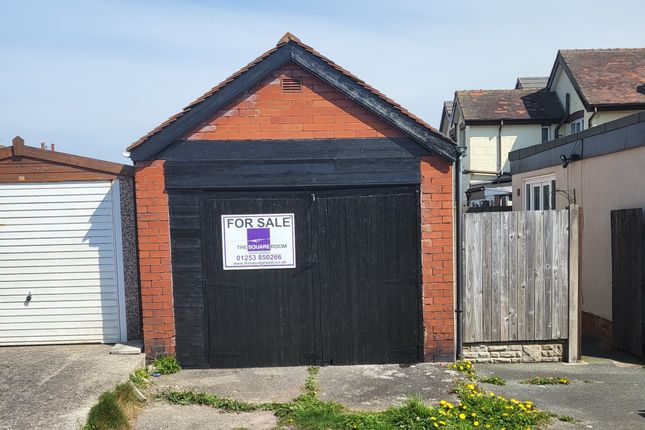 Thumbnail Property for sale in Weeton Avenue, Cleveleys, Lancashire