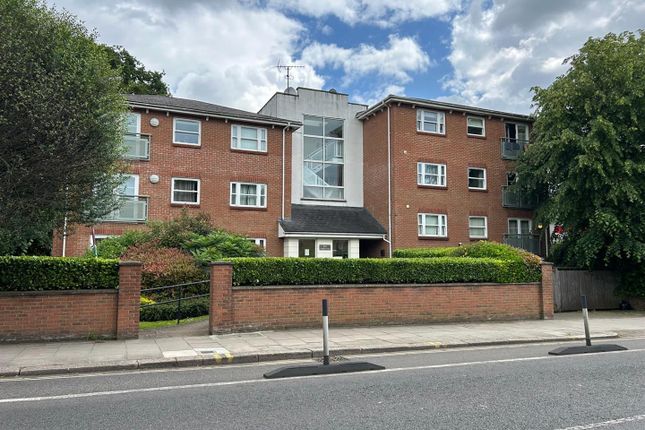 2-bed flat on Flat 1, 814, Green Lanes, London, £400,000