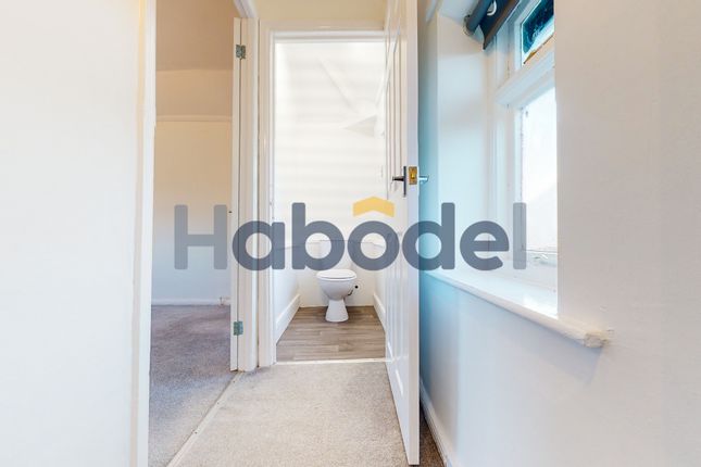 2 Athol Gardens, Carr Hill, Gateshead photo 4