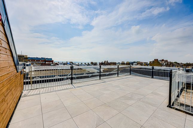 Flat Flat 1, 10, Alexandra Street, Southend-on-sea photo 3