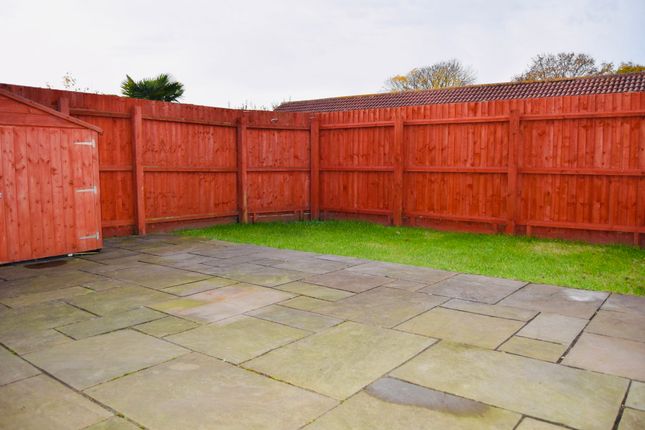 10, Vicarage Road, Poole photo 4