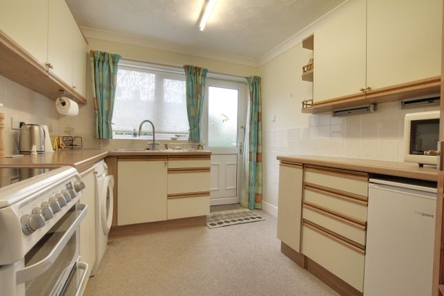 8, Linden Drive, Chatteris photo 4