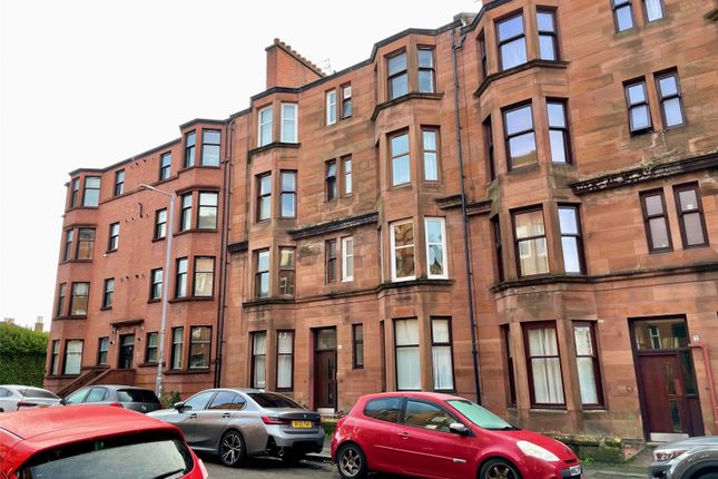 Thumbnail Flat for sale in Kennoway Drive, Thornwood, Glasgow
