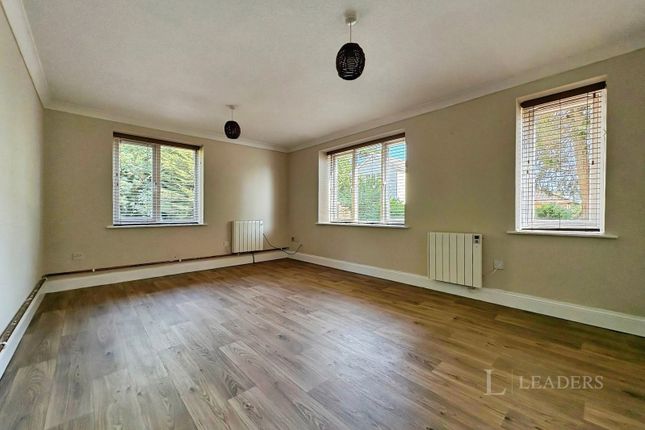 Flat 51, Quintin Gurney House, Keswick Hall photo 3
