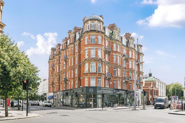 Thumbnail Flat for sale in Viscount Court, Pembridge Villas, London W2,