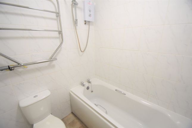 Flat to rent in Harrison Road, Swaythling, Southampton, Hampshire