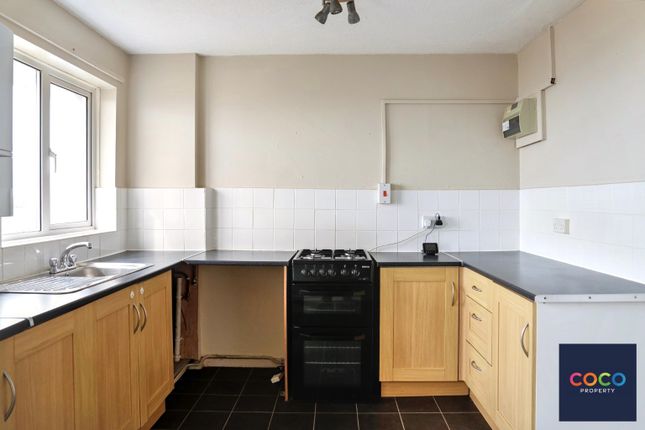 Savoy Court, 42 Woolcombe Road, Dorset photo 4