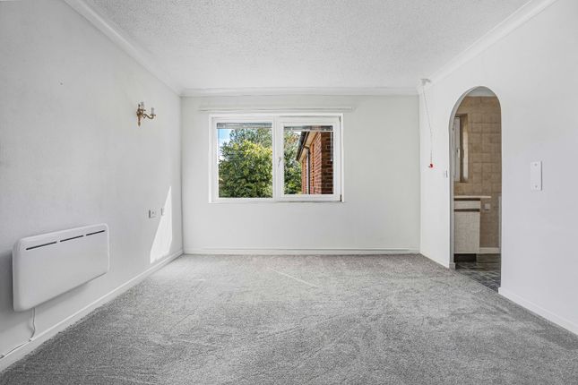 45 Homedell House, Roundwood Lane, Harpenden photo 2