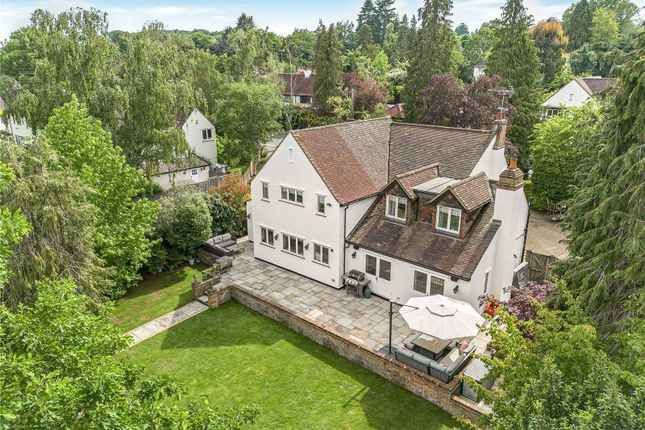 19, The Grove, Hertfordshire photo 2