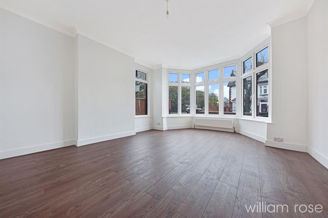 80, Empress Avenue, Woodford Green photo 3