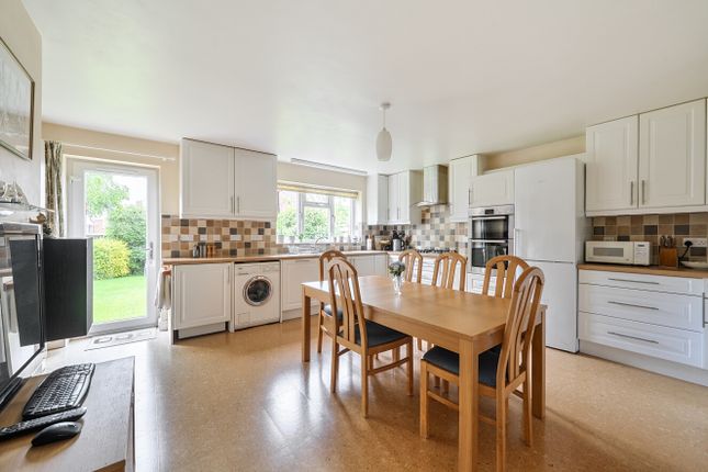 12, Hatherall Close, Swindon photo 2