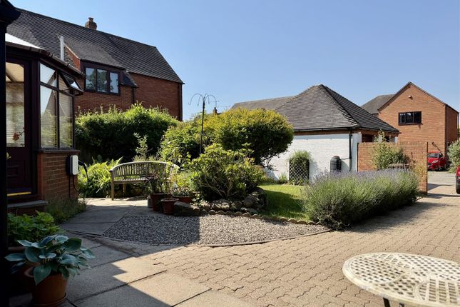 15, Carter Grove, Hereford photo 4