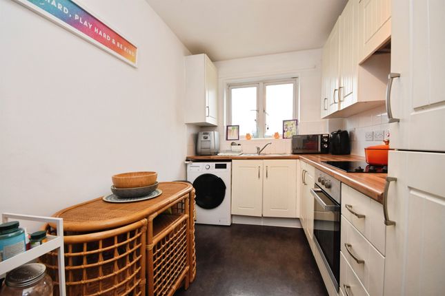 26, Primula Court, Primrose Hill, Chelmsford photo 4