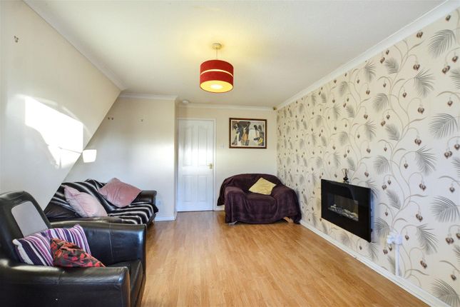 19, Sunlea Crescent, Nottingham photo 4