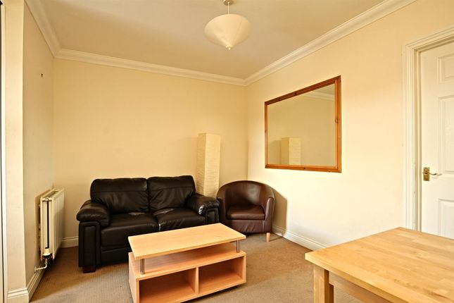 Flat to rent in Venneit Close, Oxford