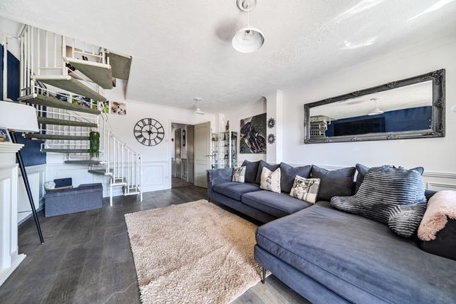 14 Lakers Meadow, Billingshurst photo 3