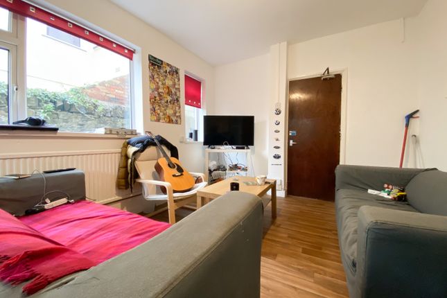 17, Llandough Street, Cardiff photo 3