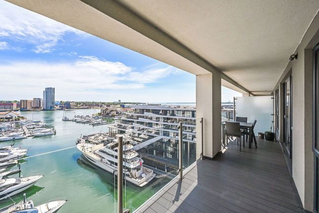 Thumbnail Flat for sale in Maritime Walk, Ocean Village, Southampton, Hampshire