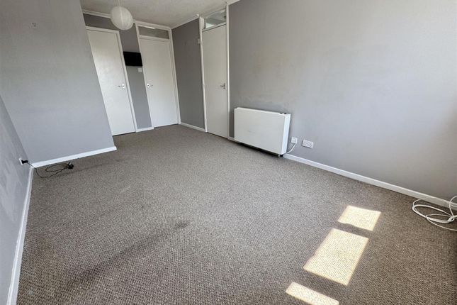 72 Penda Close, Luton photo 4