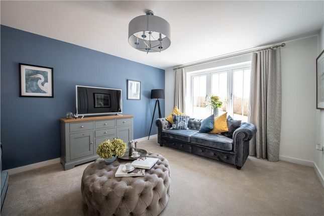69, Bluebell Drive, Newark On Trent, Nottinghamshire photo 4