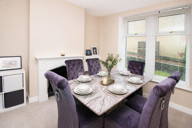 52, Marsh House Lane, Darwen photo 4