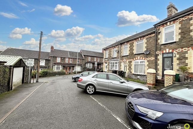 Llanbradach Street, Graigwen Pontypridd photo 4