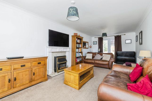 5, Pease Court, Stockton-on-Tees photo 3