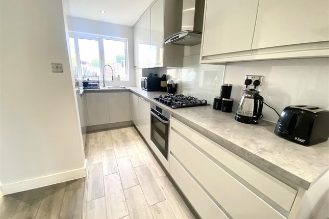 39, Howard Close, Waltham Abbey photo 4