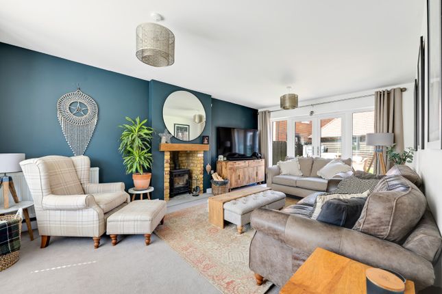 1 Burners Walk, Wouldham, Kent photo 4