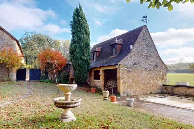 Property for sale in Near Montignac, Dordogne, Nouvelle-Aquitaine