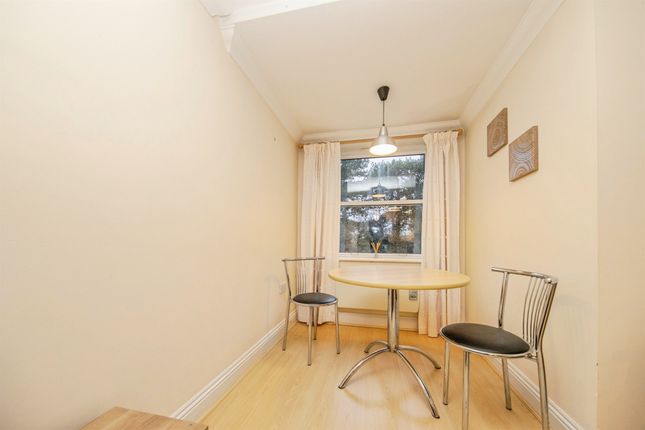 Flat 19, Simon House, 39, St. Marys Road, Ipswich photo 4