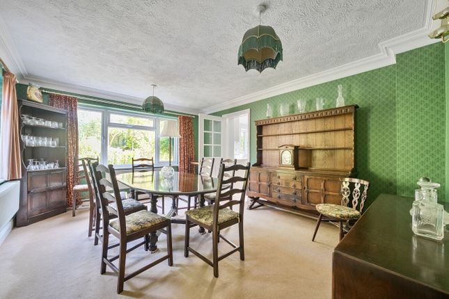 10, Fox Lea, Worthing photo 4