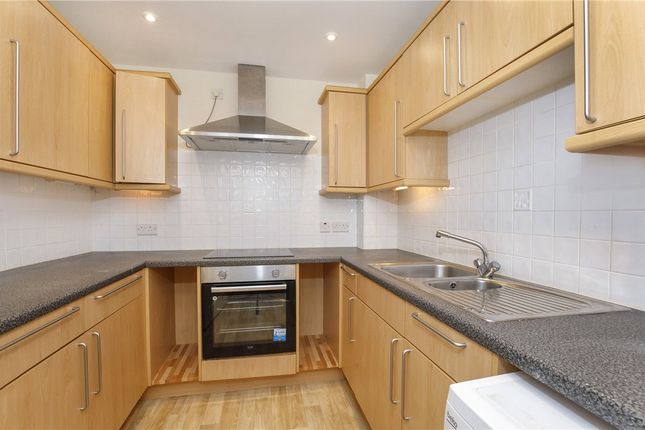 5, Oak Tree Court, York photo 4