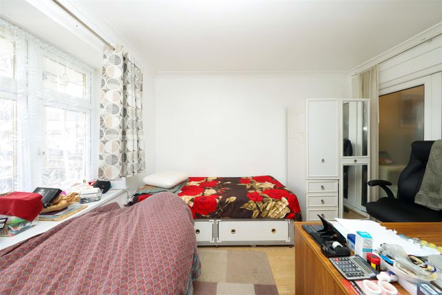32, Marlborough Road, Southall photo 4