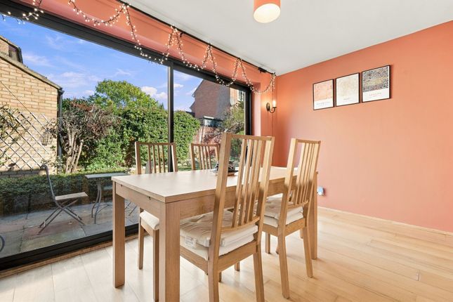 25 Westell Close, Baldock photo 3