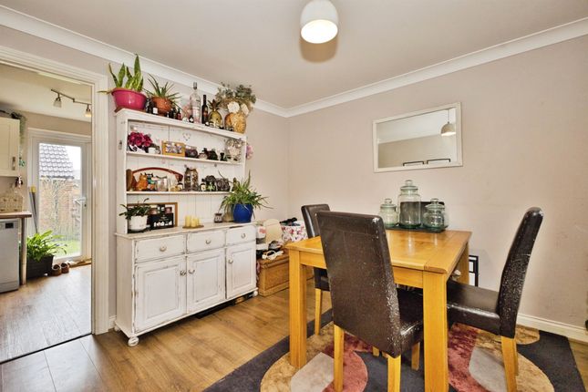 20, Vincent Way, MARTOCK photo 3