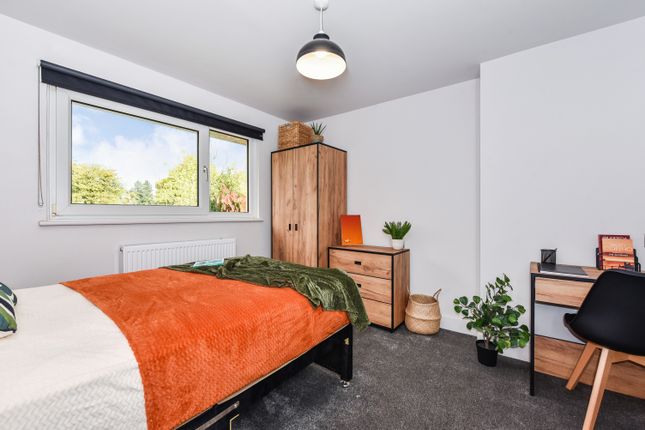 Thumbnail Room to rent in Queenwood, Penylan, Cardiff