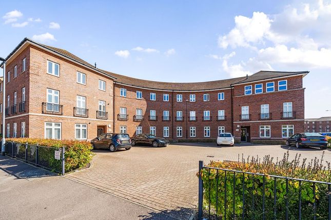 Thumbnail Flat for sale in Rochester Way, New Cardington, Bedford